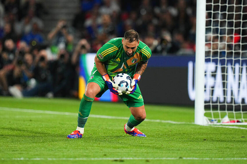 France v Italy - UEFA Nations League 2024/2025